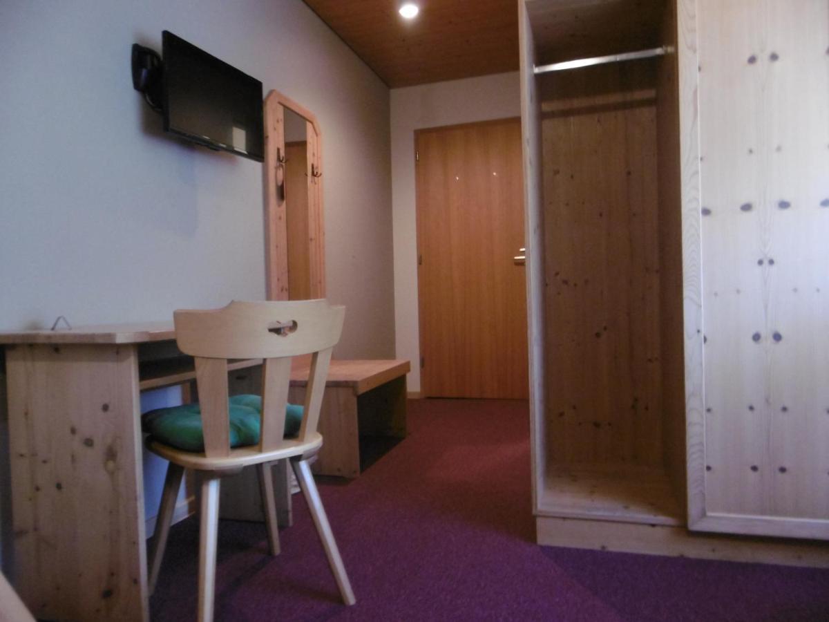 Bad Bruckhaus Erlebnishotel 瓦尔茨胡特·田根 外观 照片