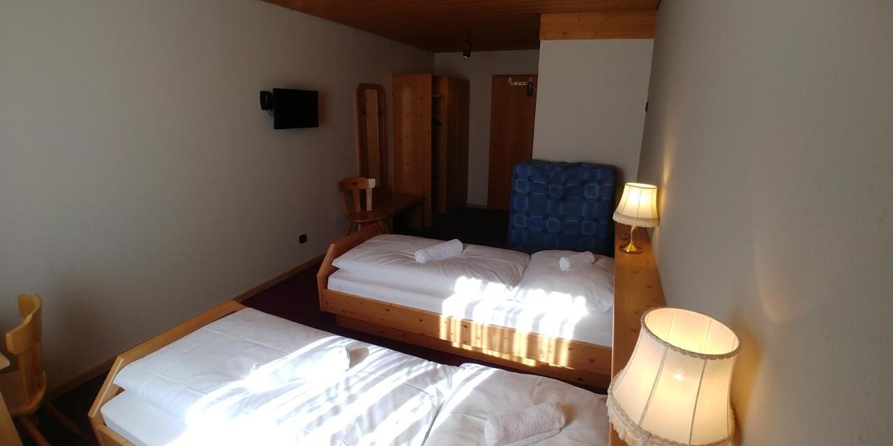 Bad Bruckhaus Erlebnishotel 瓦尔茨胡特·田根 外观 照片